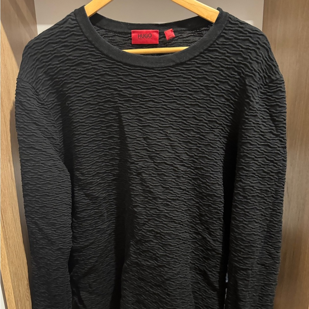 COPY - Hugo Boss - Black Waffle Sweater - size XL